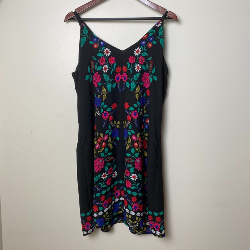 Xhilaration flowy floral dress size L